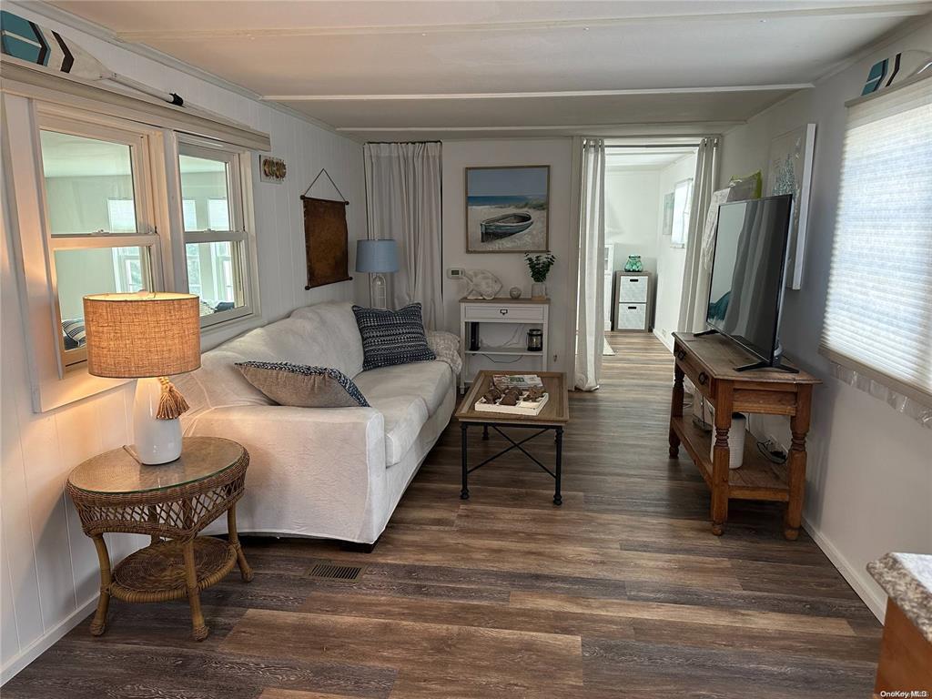 Single Family Montauk  Suffolk County, NY 11978, MLS-844956-2