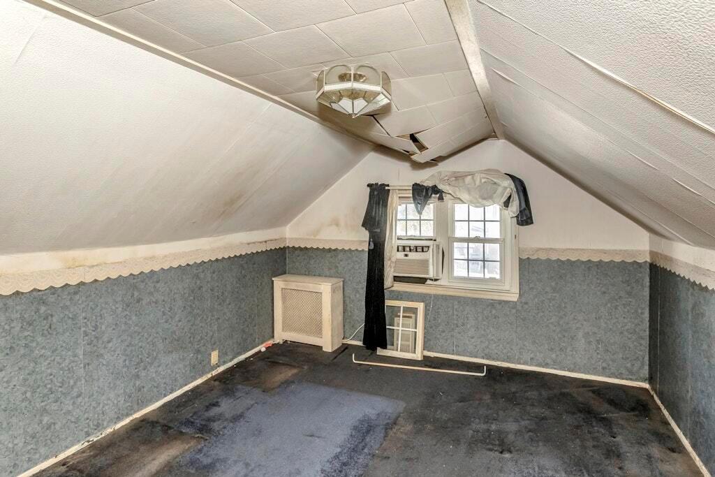 Single Family Alice  Nassau County, NY 11710, MLS-844993-12