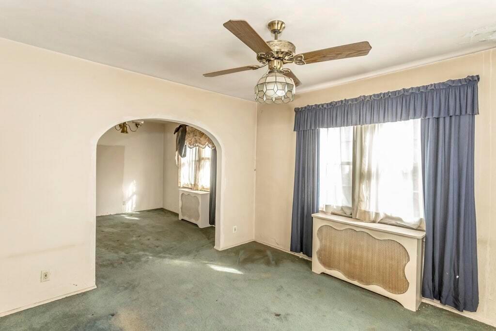 Single Family Alice  Nassau County, NY 11710, MLS-844993-21