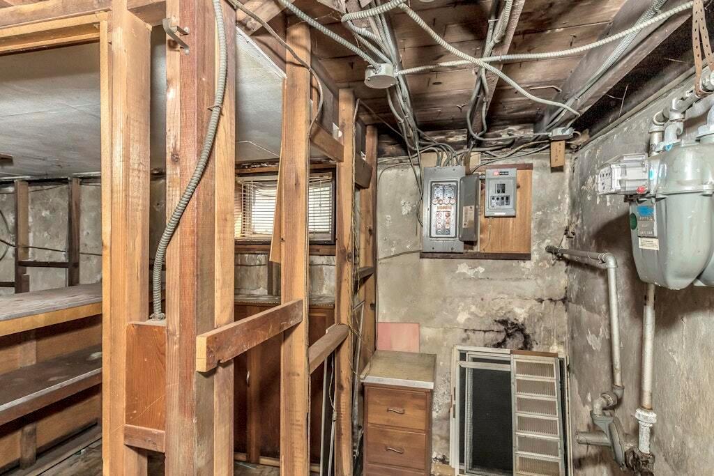 Single Family Alice  Nassau County, NY 11710, MLS-844993-34
