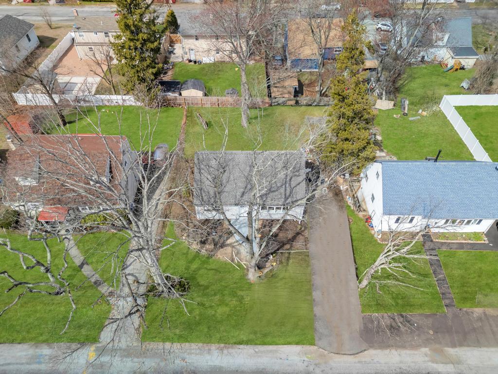 Single Family New  Suffolk County, NY 11798, MLS-845001-22