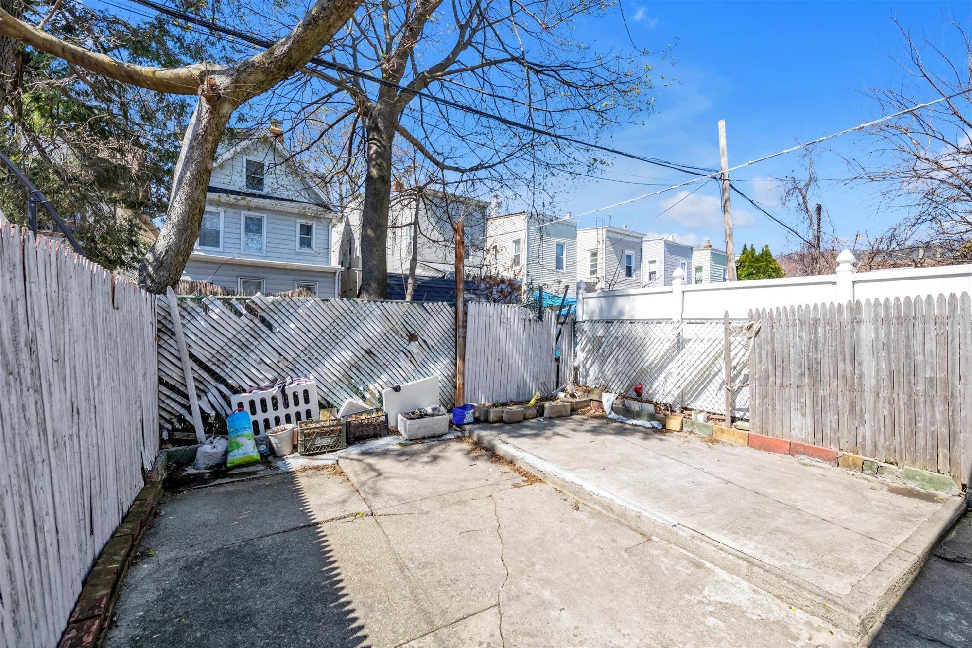 Single Family 77 St  Queens, NY 11421, MLS-845013-19