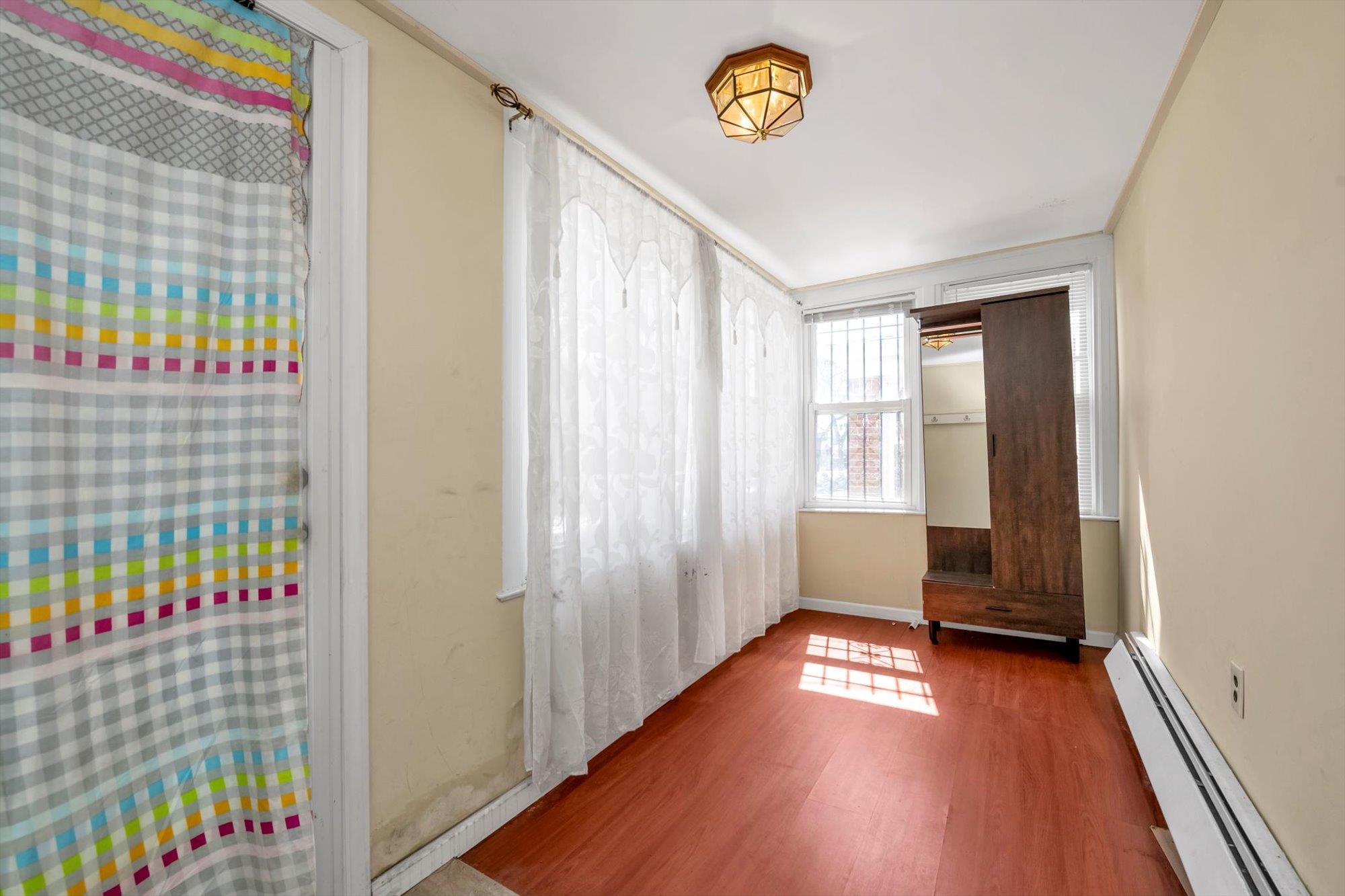 Single Family 77 St  Queens, NY 11421, MLS-845013-2