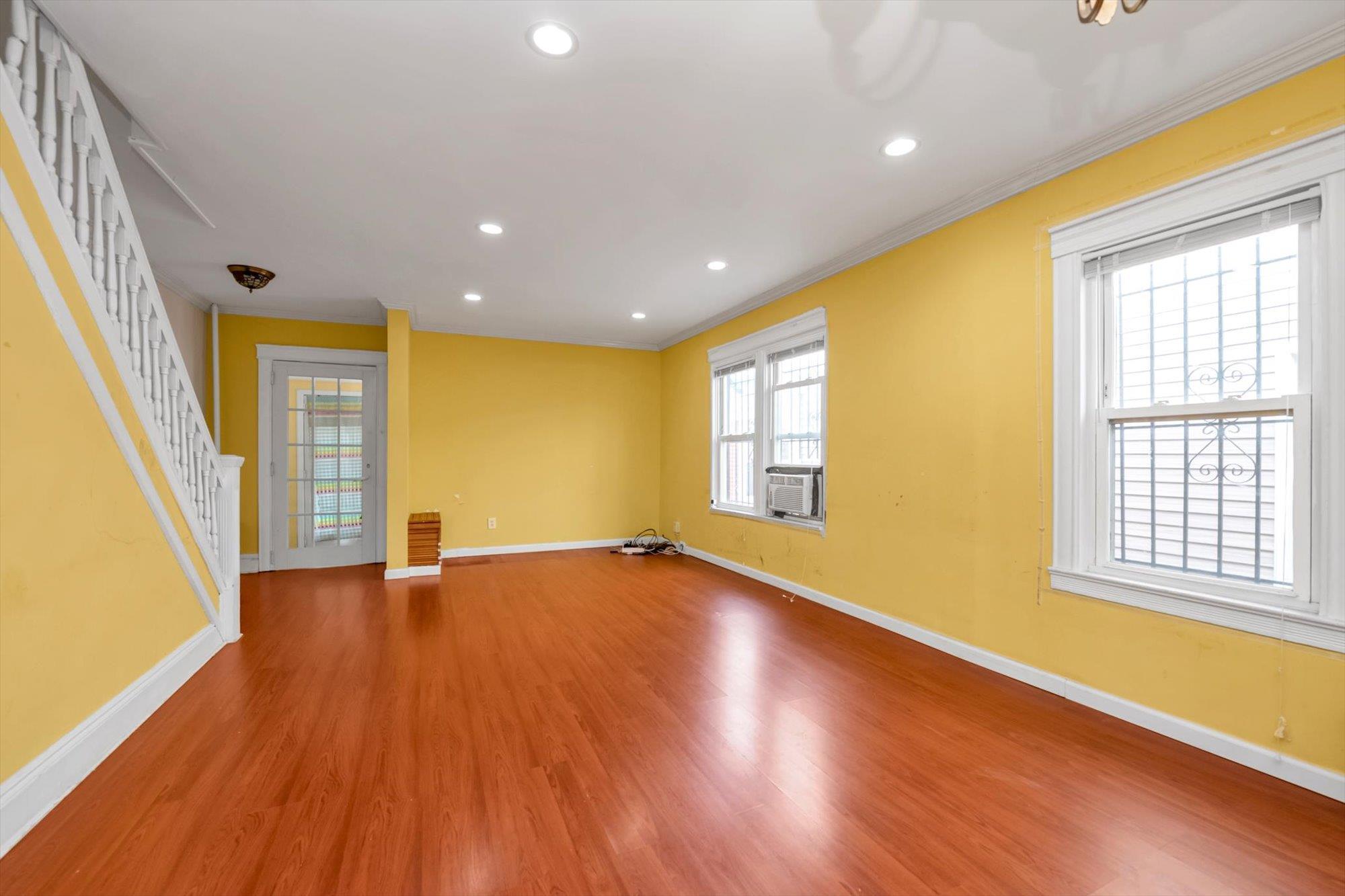 Single Family 77 St  Queens, NY 11421, MLS-845013-3