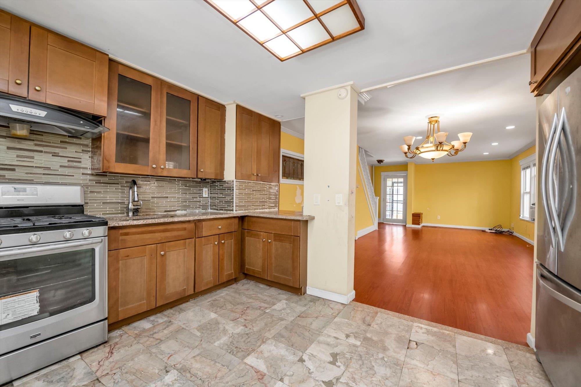 Single Family 77 St  Queens, NY 11421, MLS-845013-6