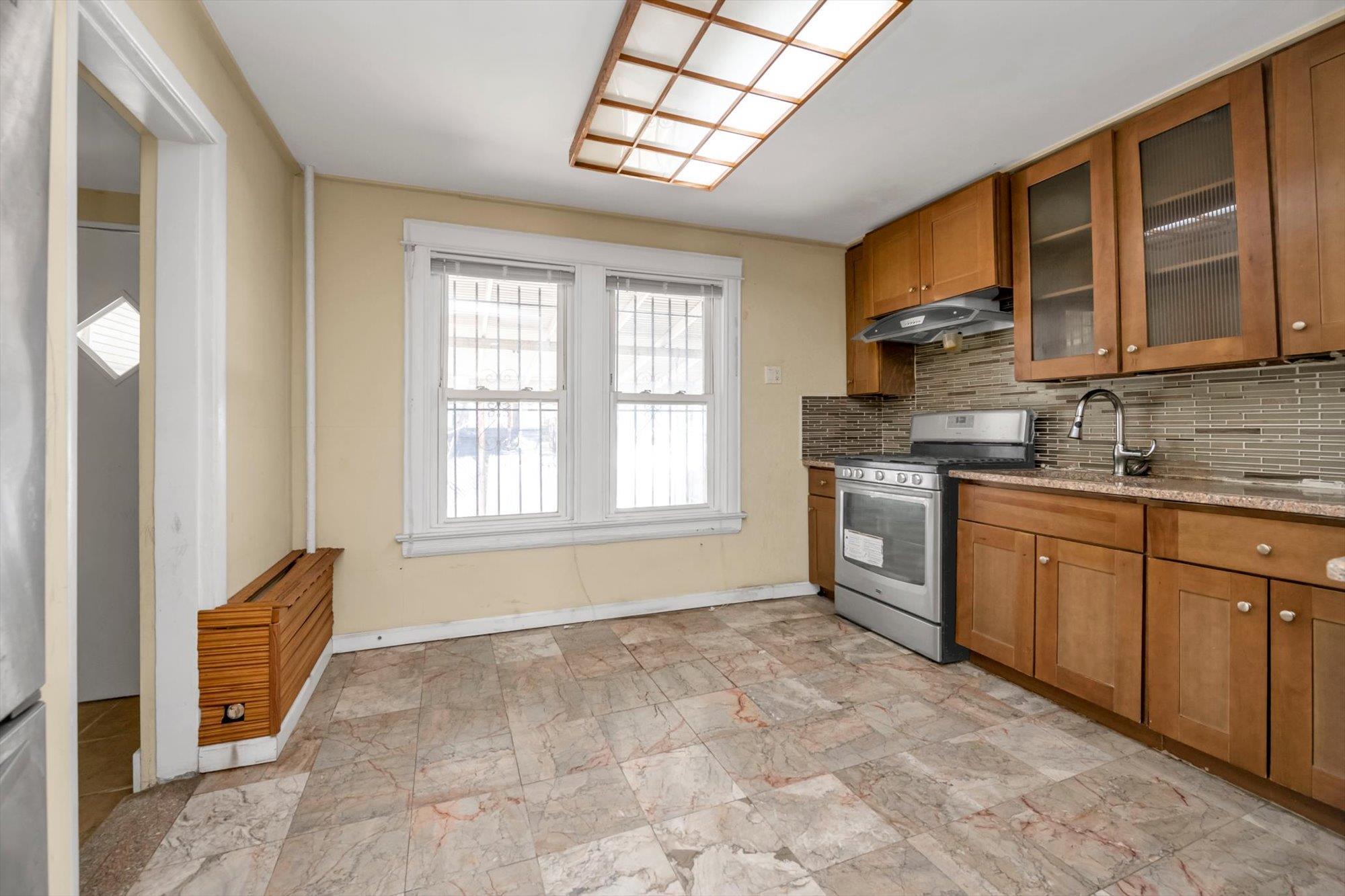 Single Family 77 St  Queens, NY 11421, MLS-845013-8