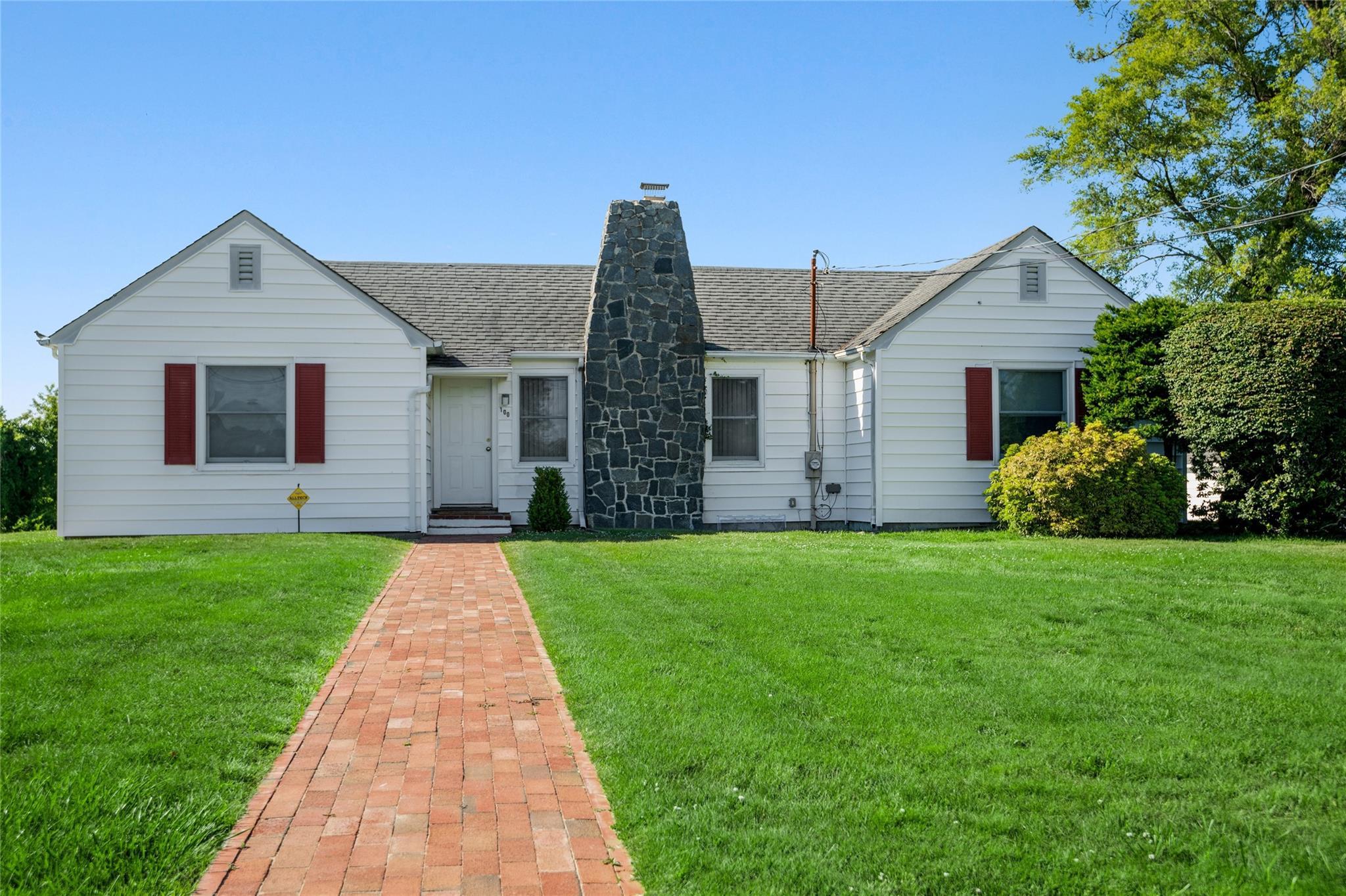 Single Family Fairview  Suffolk County, NY 11954, MLS-845025-16