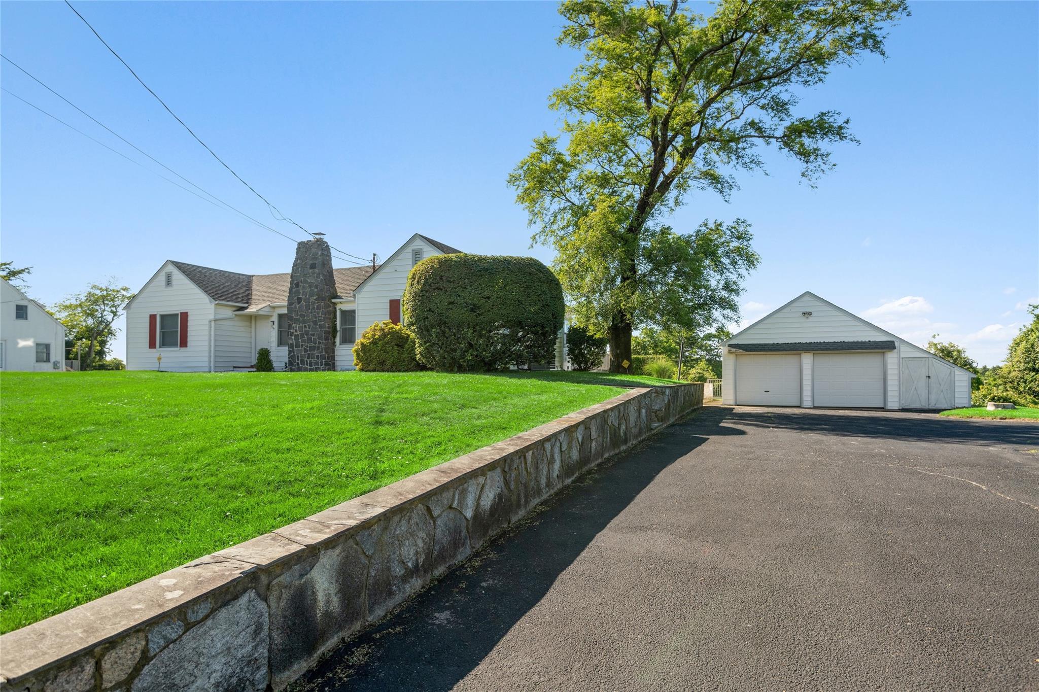 Single Family Fairview  Suffolk County, NY 11954, MLS-845025-2