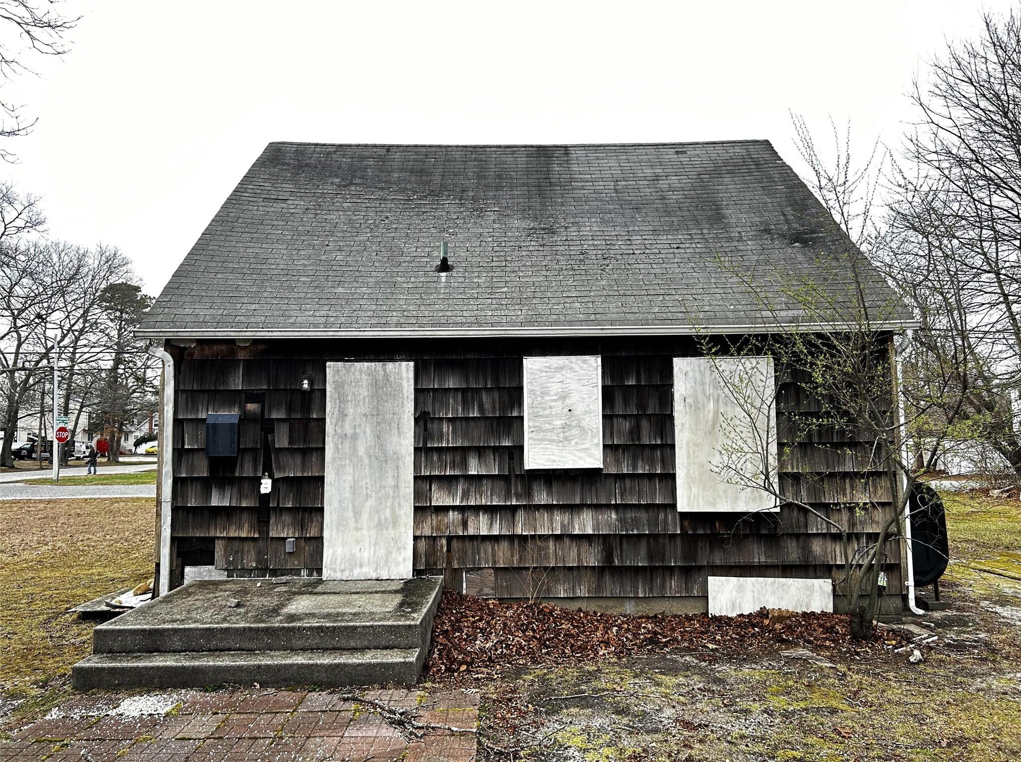 Single Family Broadway  Suffolk County, NY 11967, MLS-845079-4