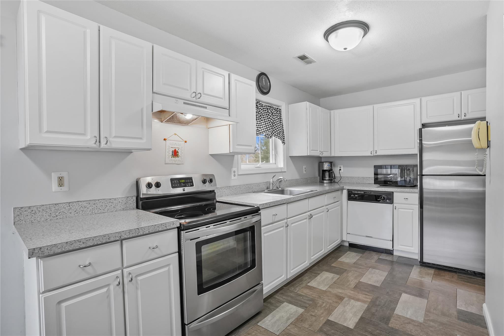 Single Family Sparrow Ridge  Putnam County, NY 10512, MLS-845084-9