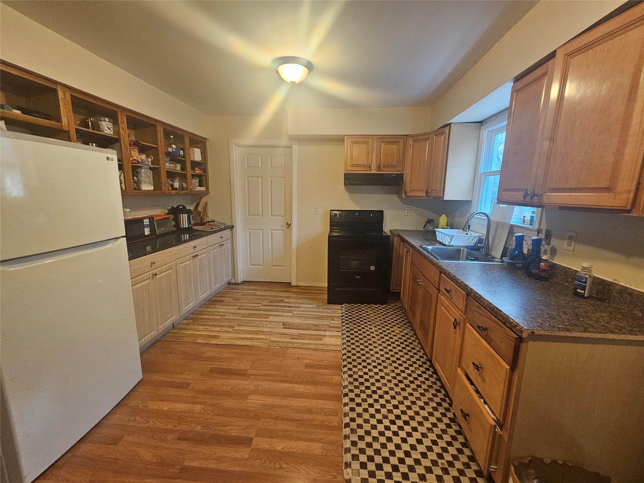 Single Family Drew  Suffolk County, NY 11941, MLS-845128-4