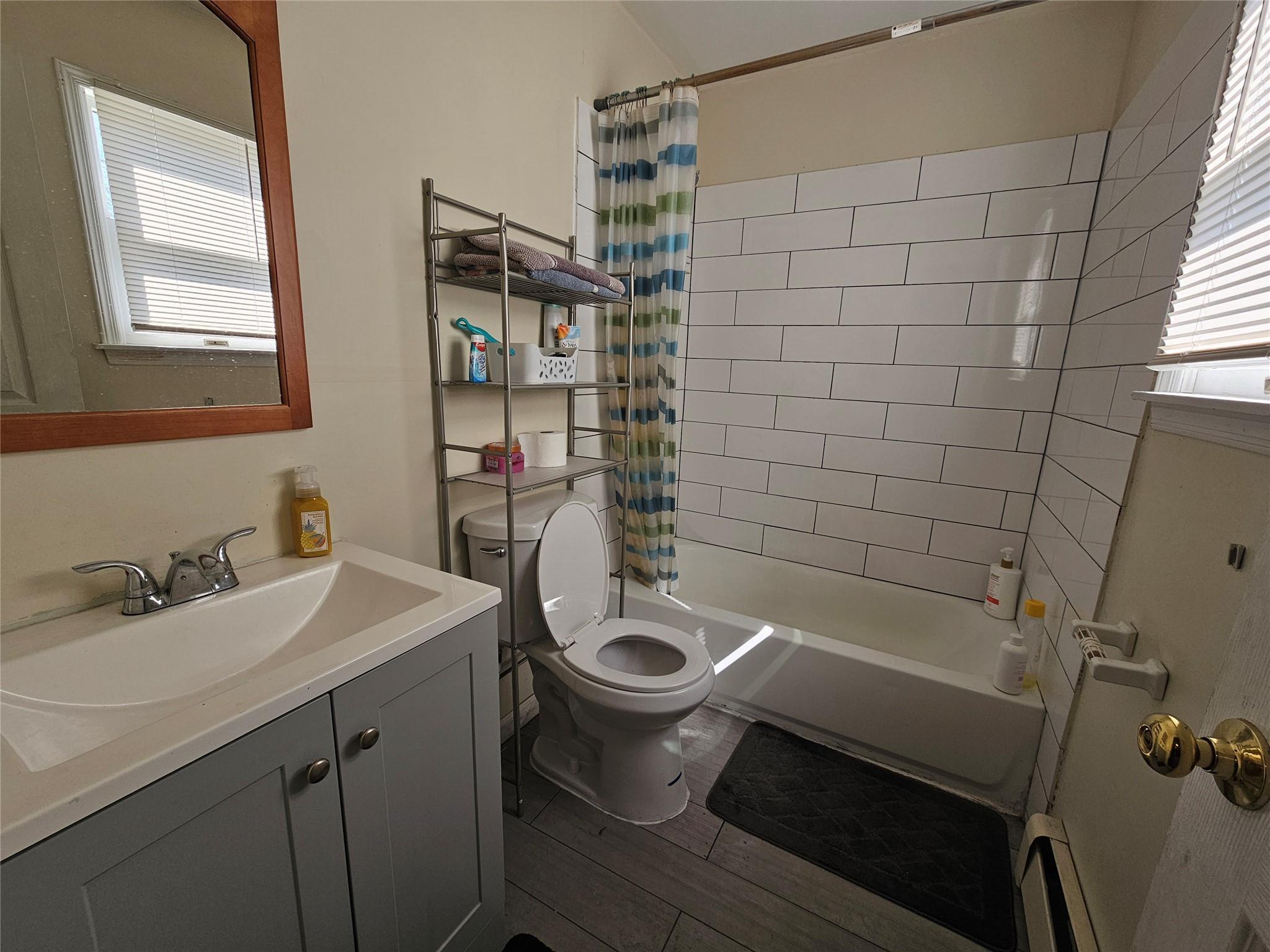 Single Family Drew  Suffolk County, NY 11941, MLS-845128-7