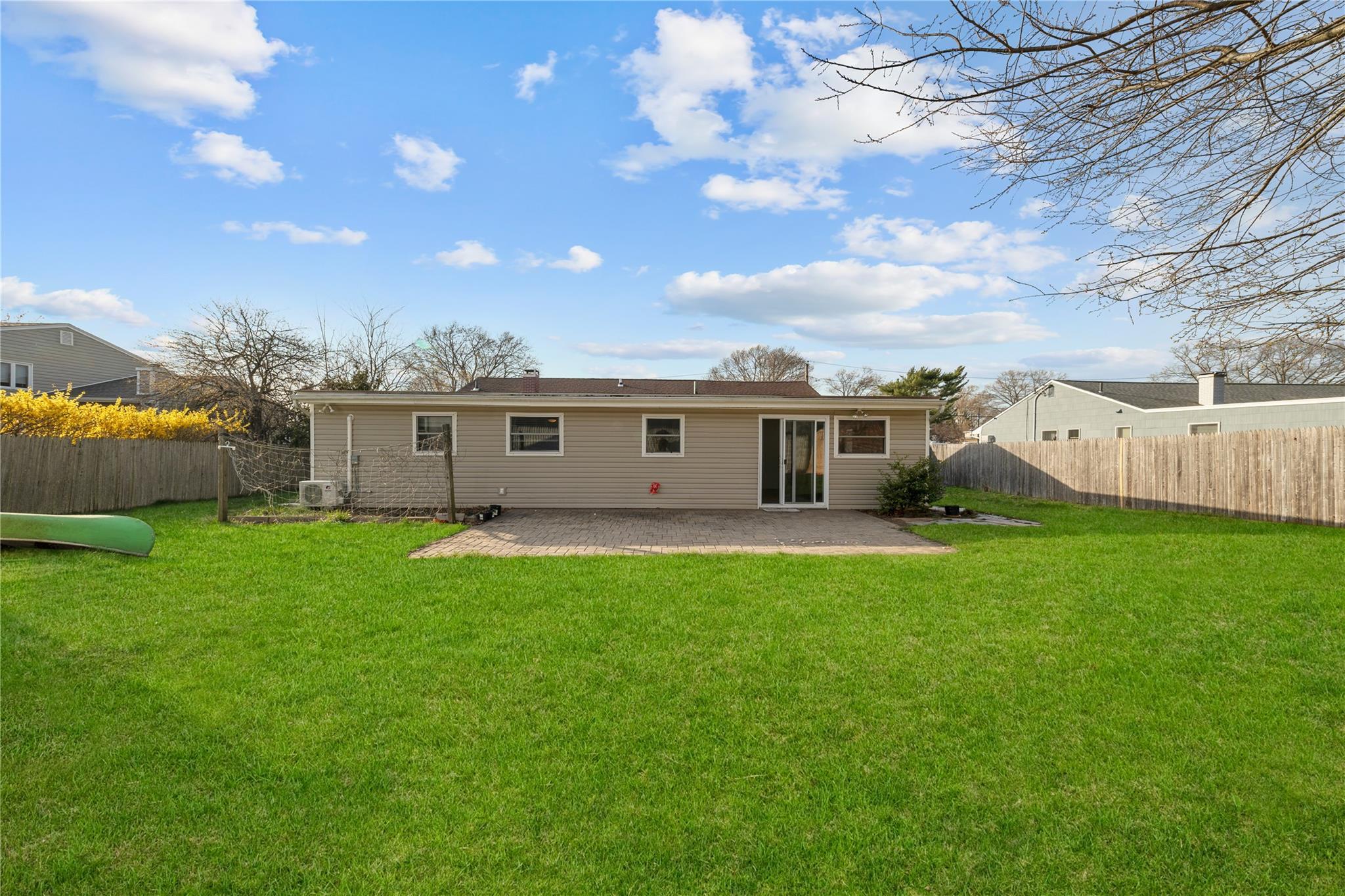 Single Family Monterey  Suffolk County, NY 11720, MLS-845129-10