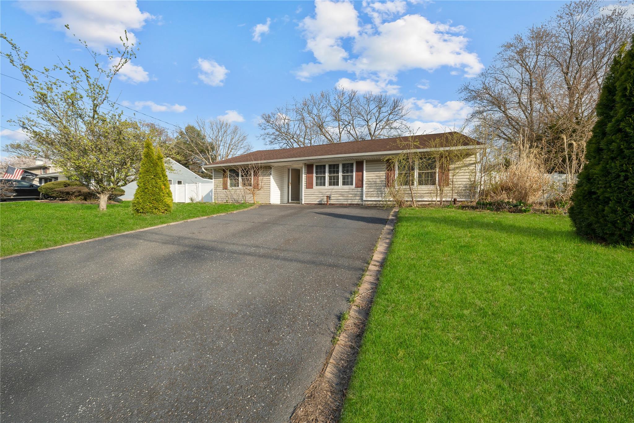 Single Family Monterey  Suffolk County, NY 11720, MLS-845129-2