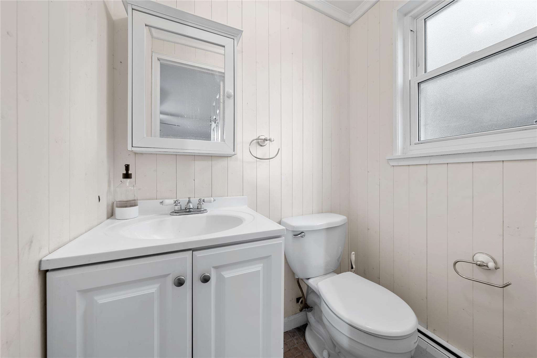 Single Family Monterey  Suffolk County, NY 11720, MLS-845129-31