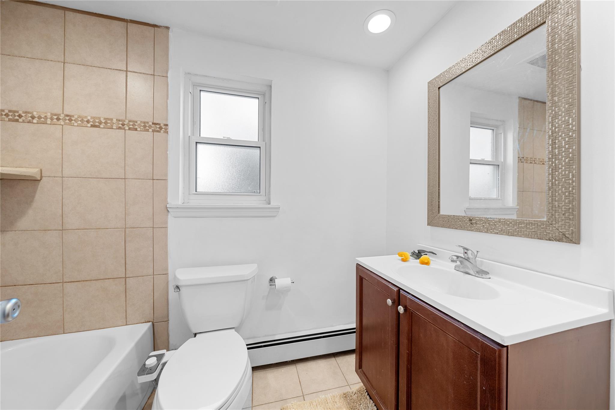 Single Family Monterey  Suffolk County, NY 11720, MLS-845129-33