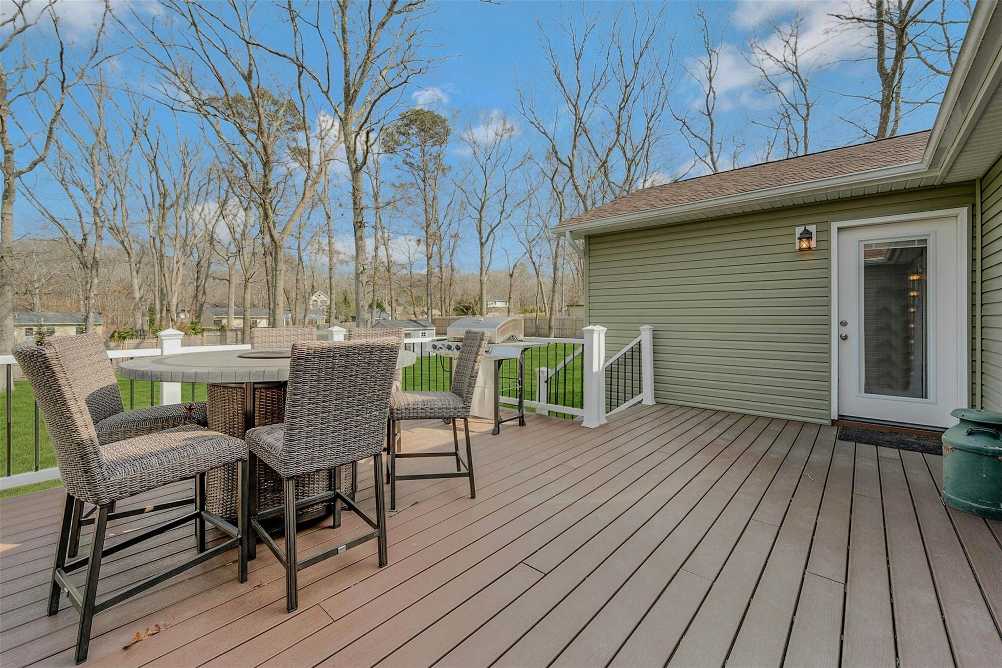 Single Family Highview  Suffolk County, NY 11933, MLS-845138-25