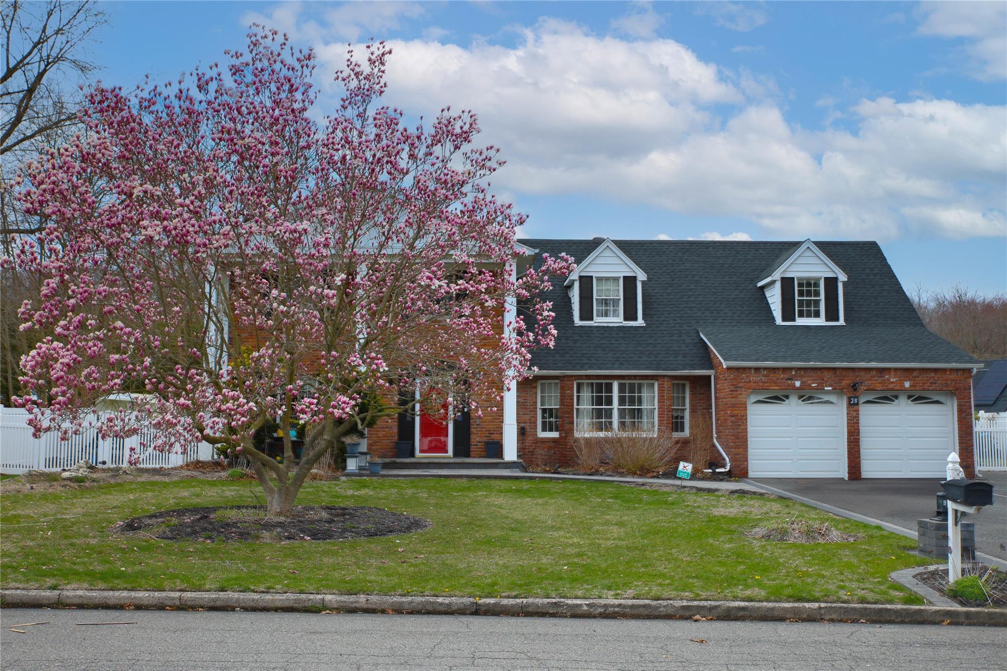 Single Family Winfield Davis  Suffolk County, NY 11727, MLS-845156-2