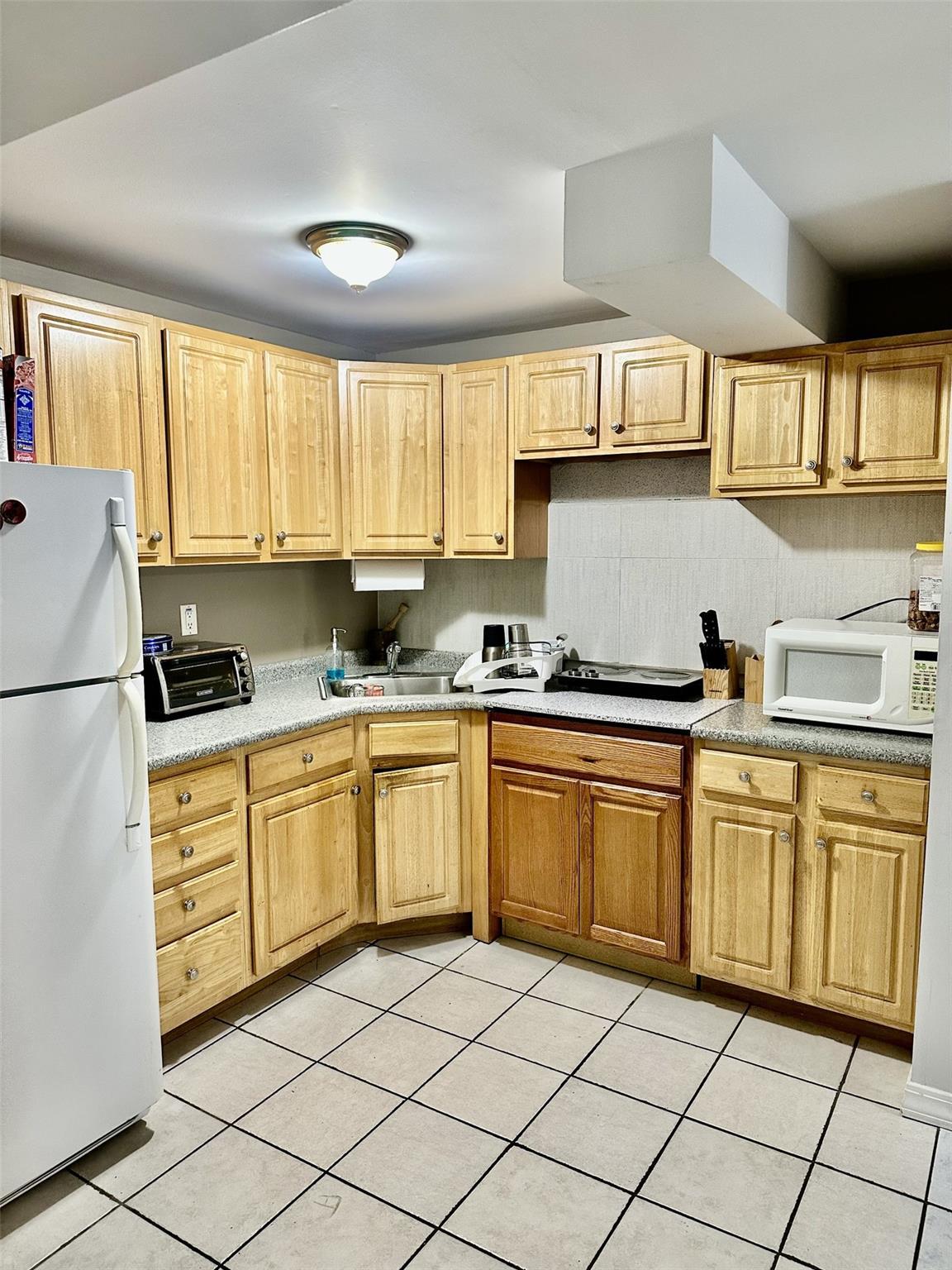 Single Family Balcom  Bronx, NY 10465, MLS-845159-10