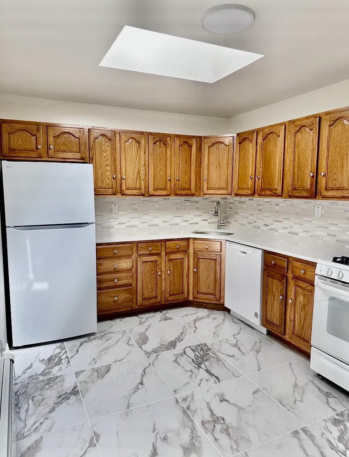 Single Family Balcom  Bronx, NY 10465, MLS-845159-2