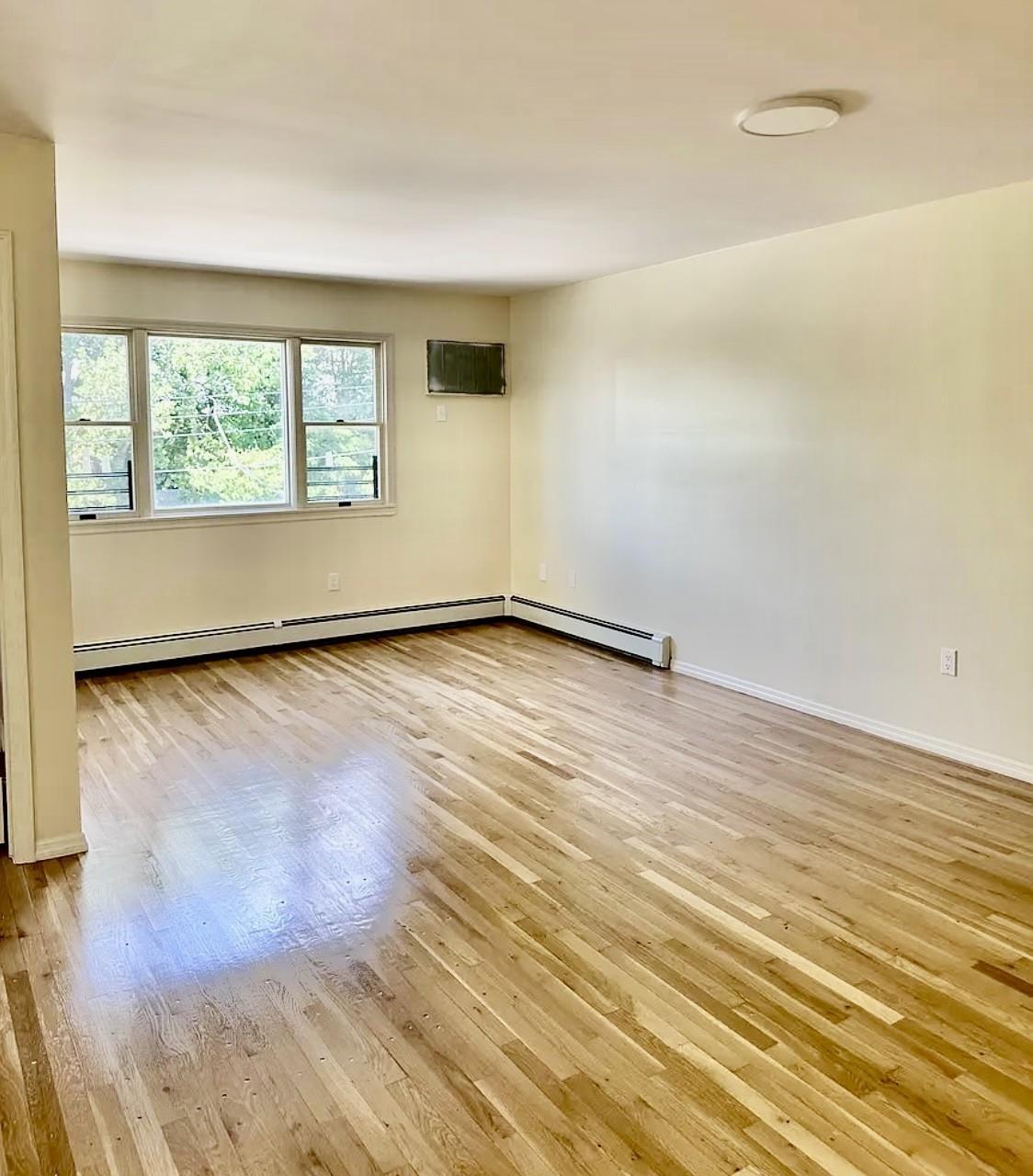 Single Family Balcom  Bronx, NY 10465, MLS-845159-3