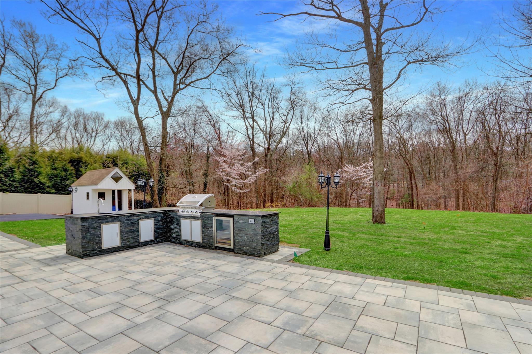Single Family Daly  Suffolk County, NY 11731, MLS-845177-48