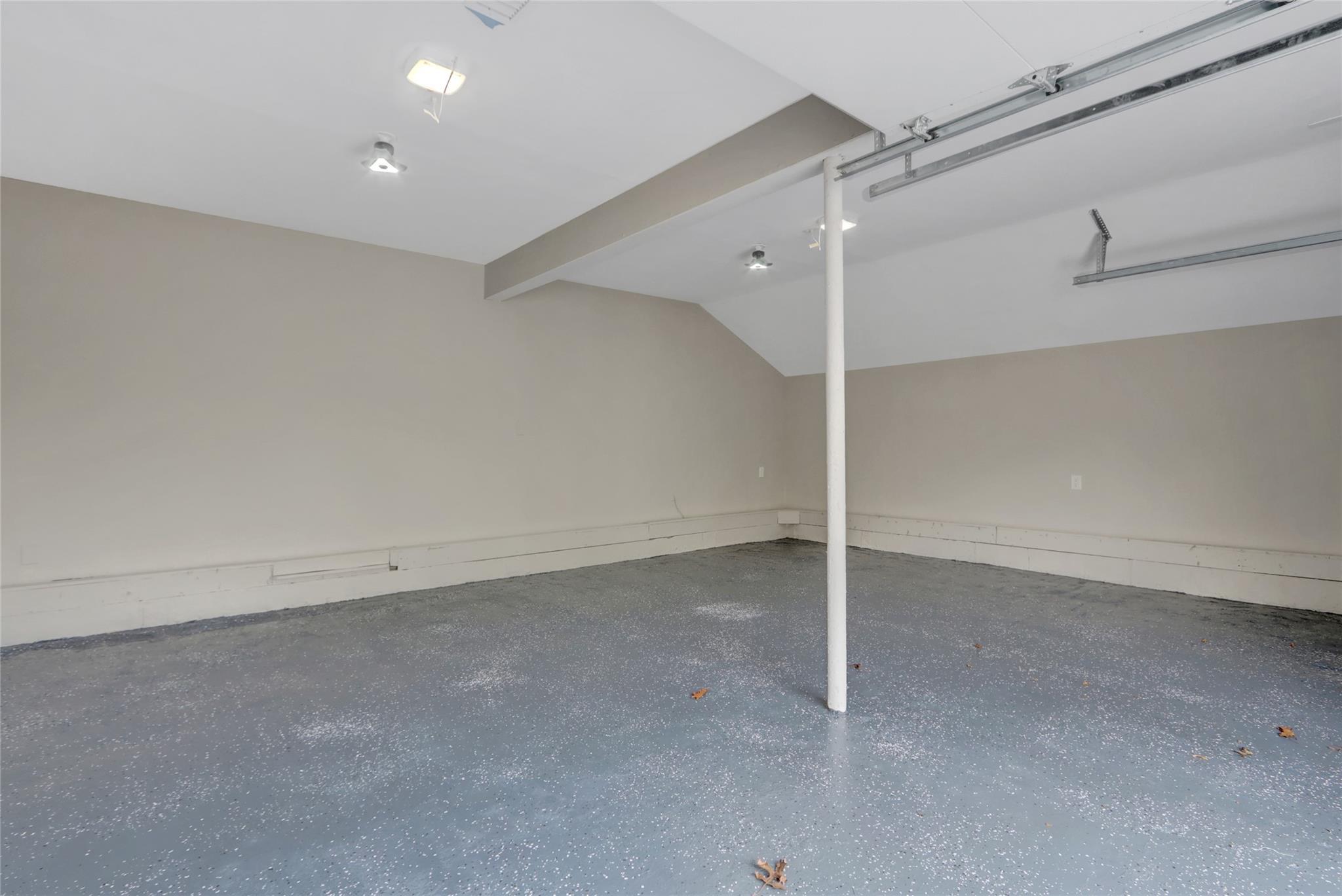 Single Family Daly  Suffolk County, NY 11731, MLS-845177-50
