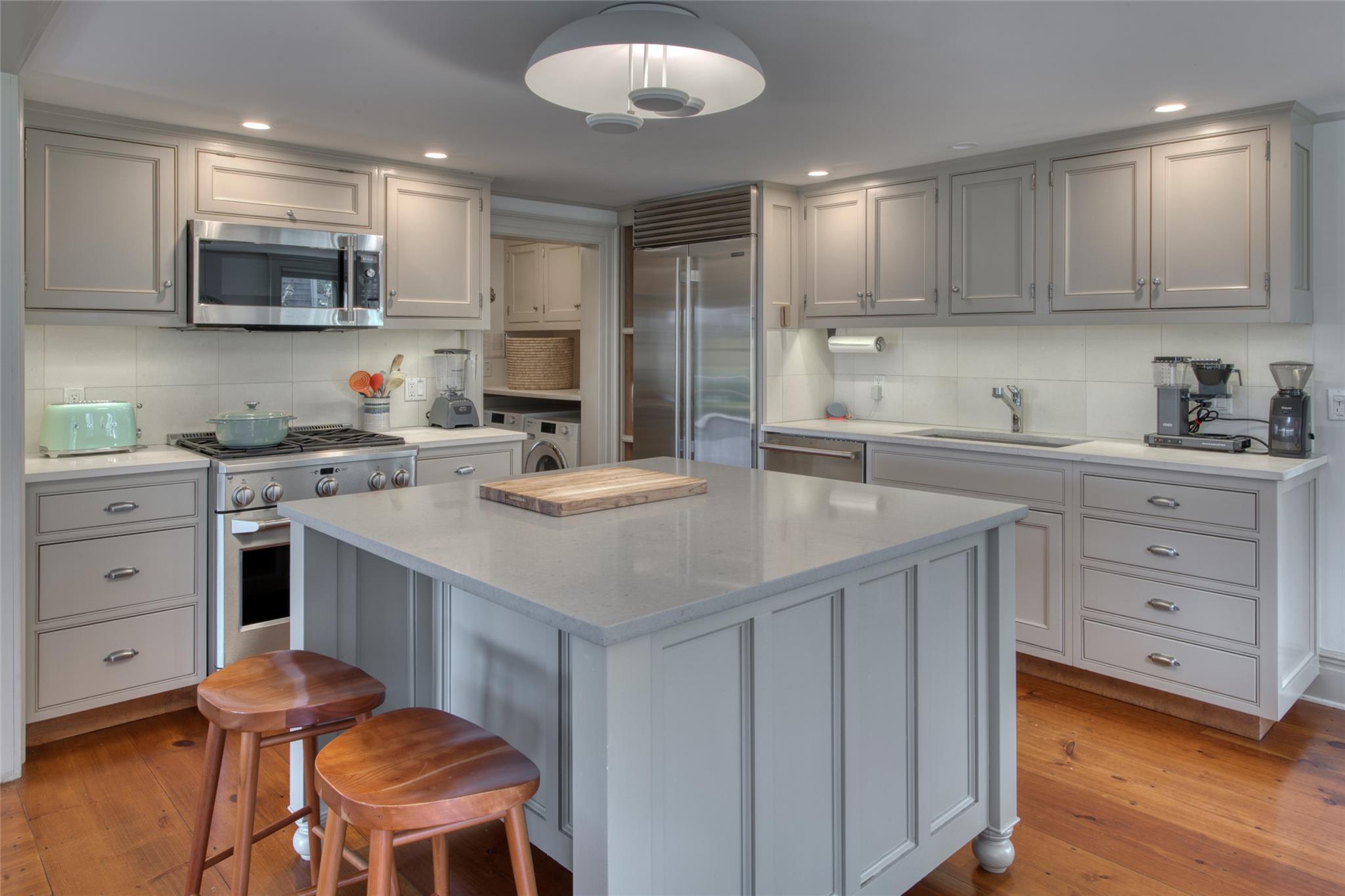 Single Family Village  Suffolk County, NY 11957, MLS-845202-8