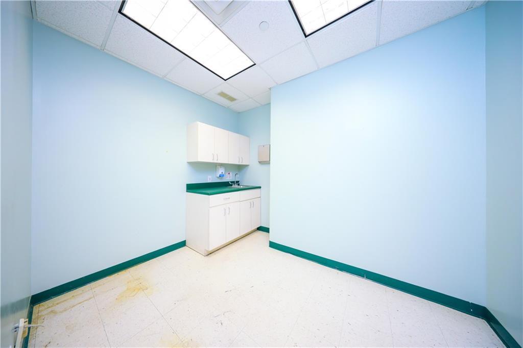 Commercial Sale 5th  Brooklyn, NY 11209, MLS-845224-24