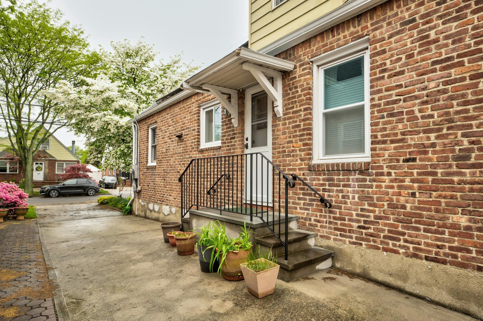 Single Family 5th  Nassau County, NY 11040, MLS-845230-23