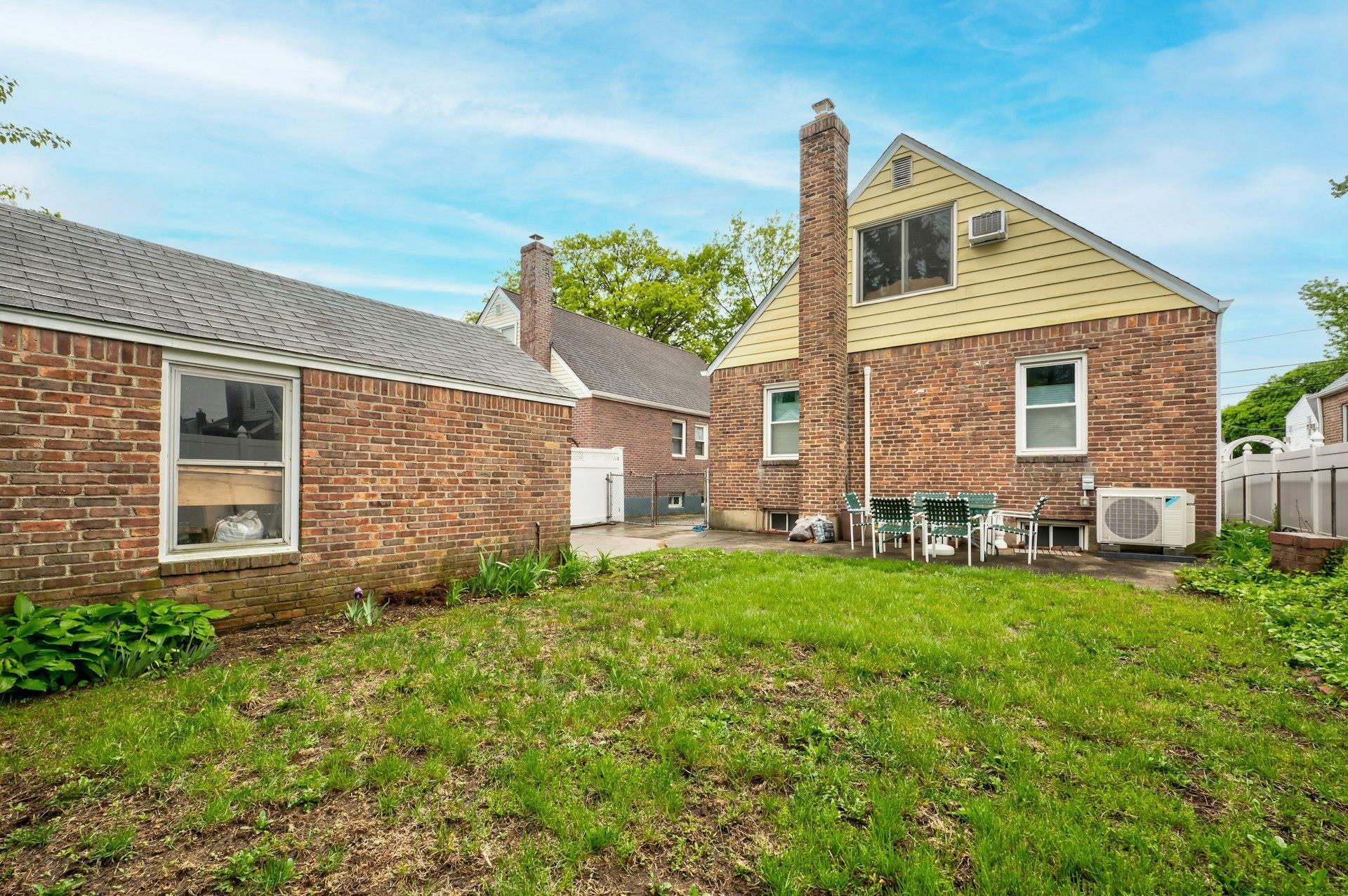 Single Family 5th  Nassau County, NY 11040, MLS-845230-24