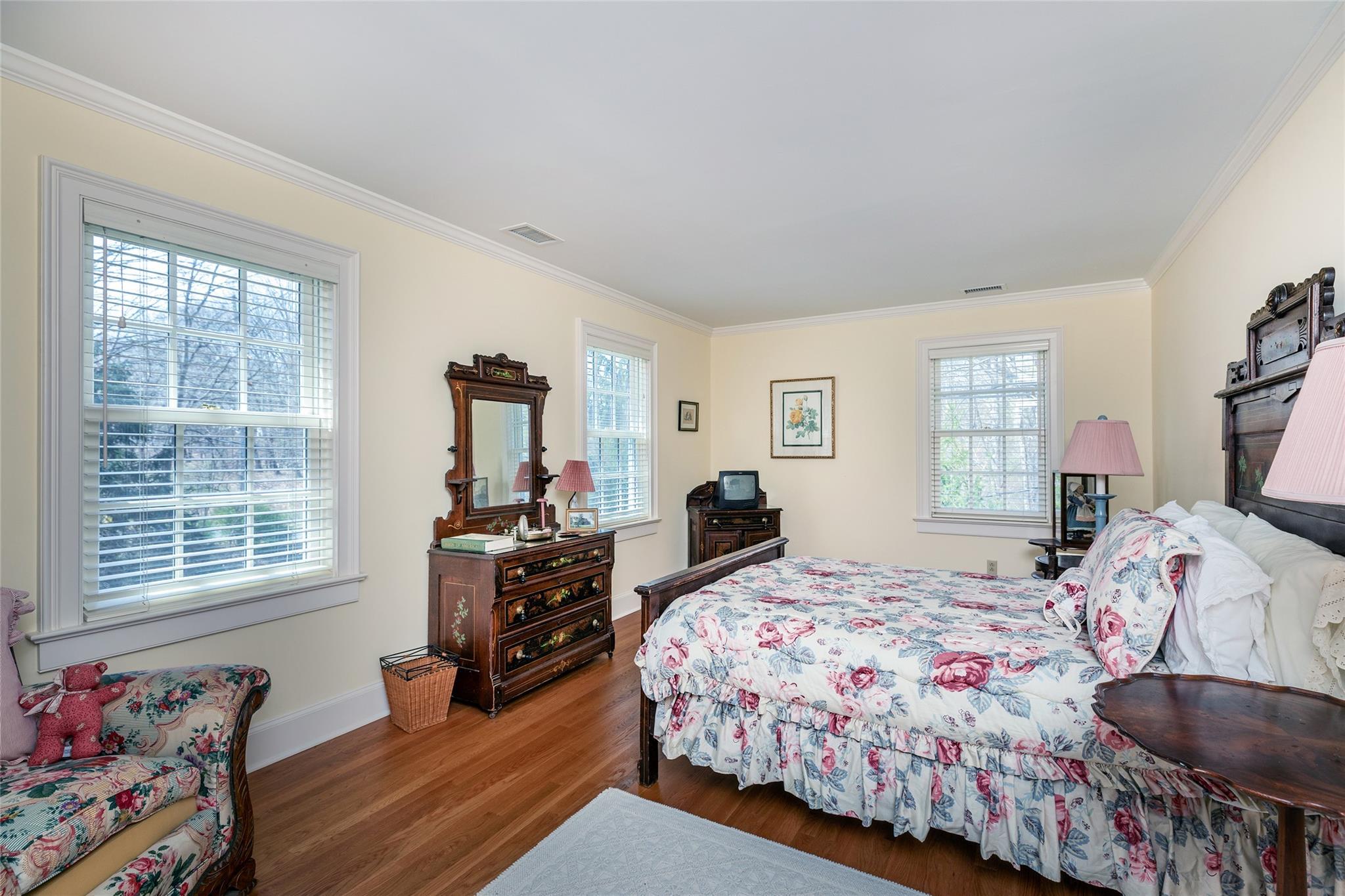 Single Family Kitchawan  Westchester County, NY 10576, MLS-845252-20