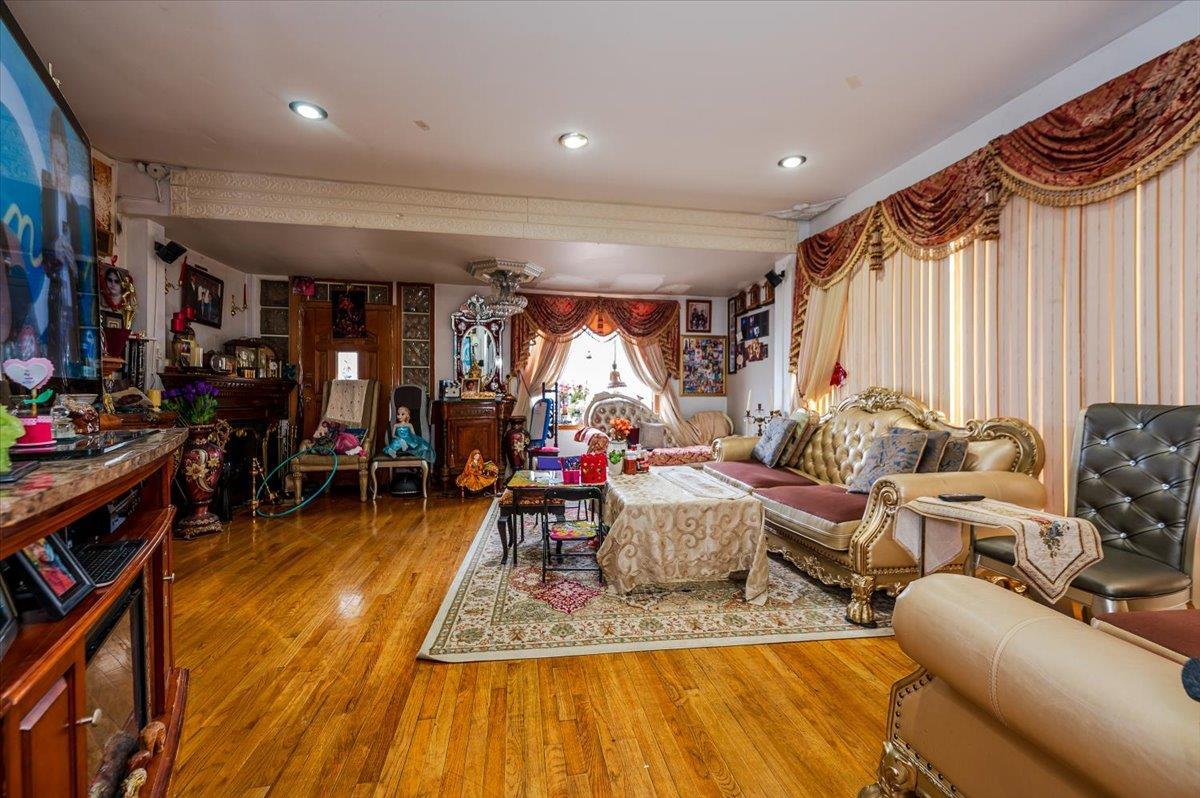 Single Family 130th  Queens, NY 11419, MLS-845263-2