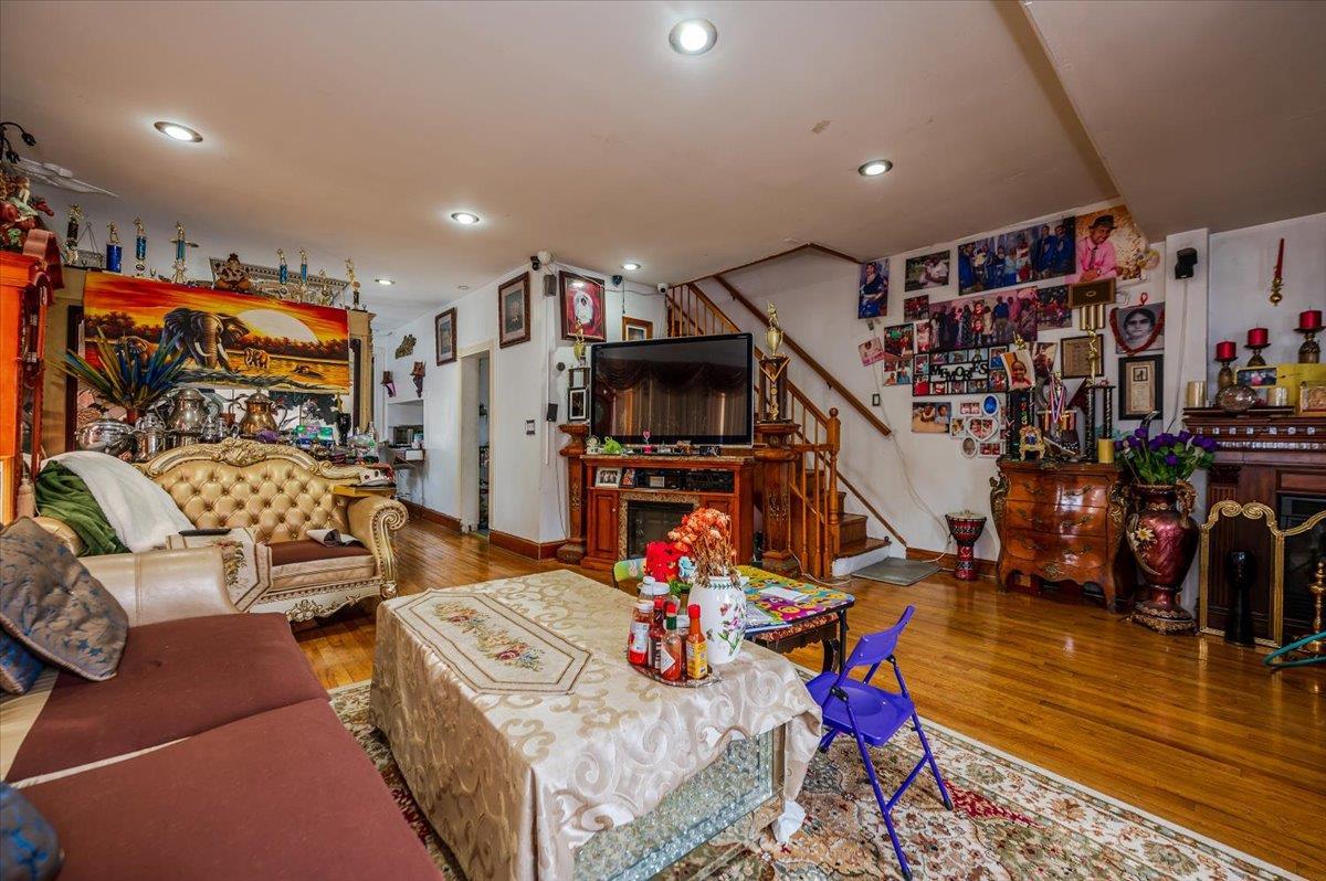 Single Family 130th  Queens, NY 11419, MLS-845263-3