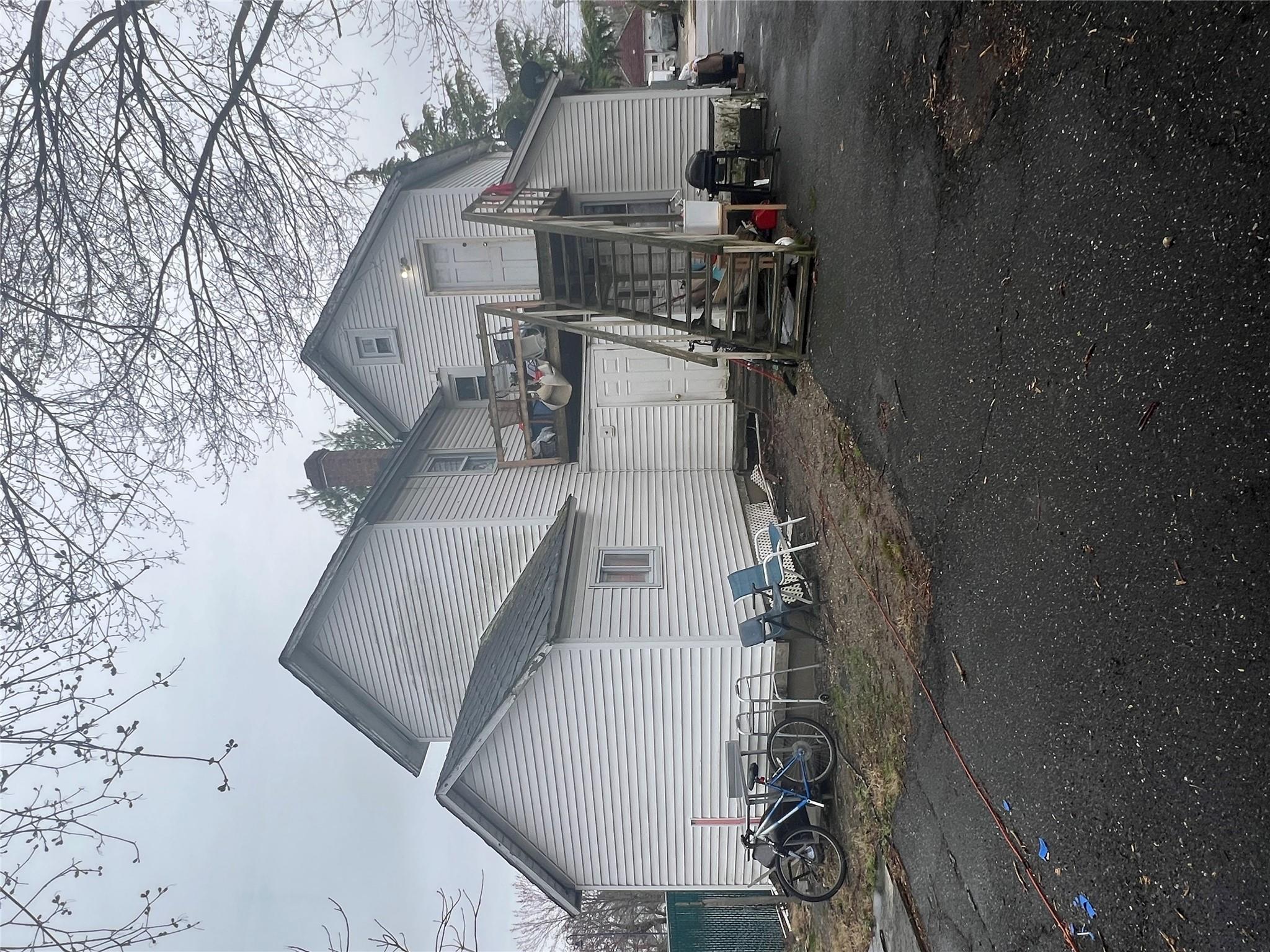 Single Family Maple  Suffolk County, NY 11776, MLS-845269-2