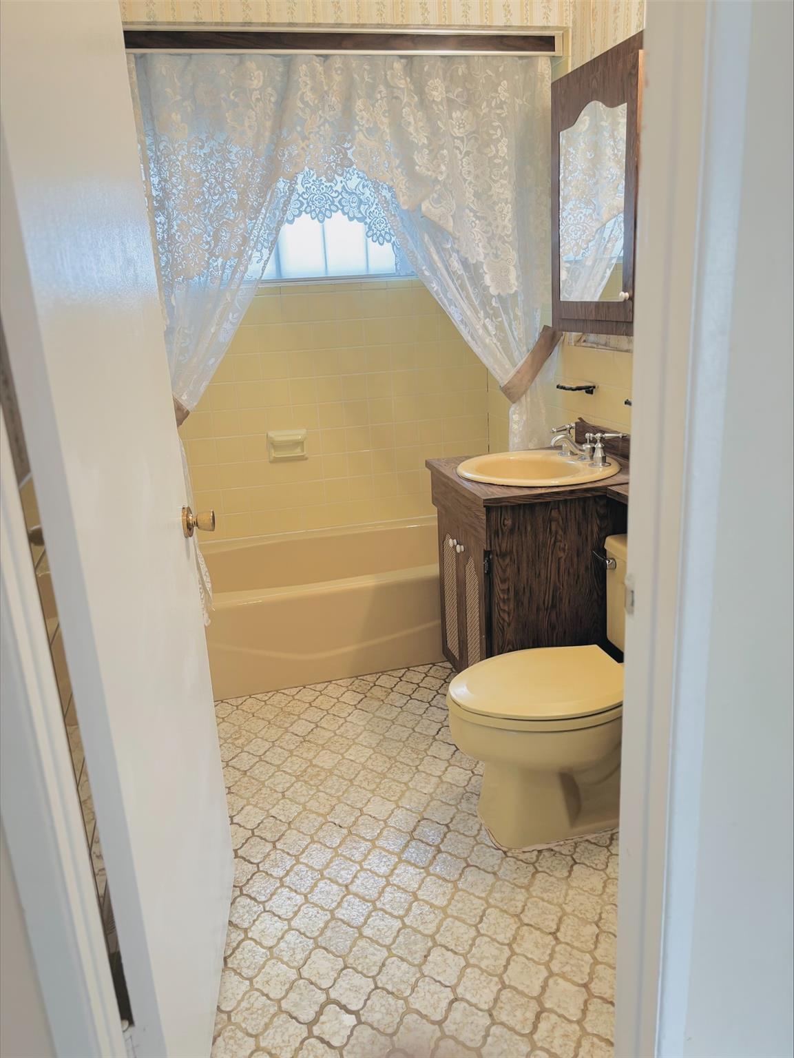 Single Family Grape  Nassau County, NY 11801, MLS-845347-13