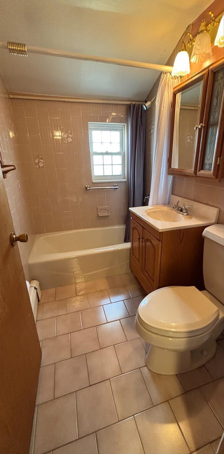 Single Family Grape  Nassau County, NY 11801, MLS-845347-17