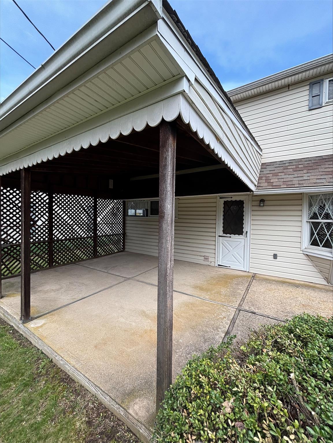 Single Family Grape  Nassau County, NY 11801, MLS-845347-24