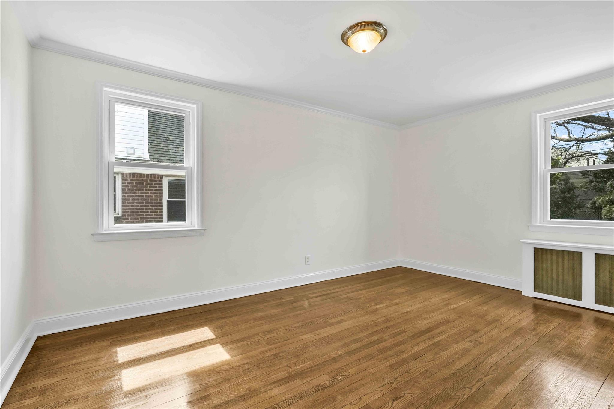 Single Family 208  Queens, NY 11361, MLS-845351-18