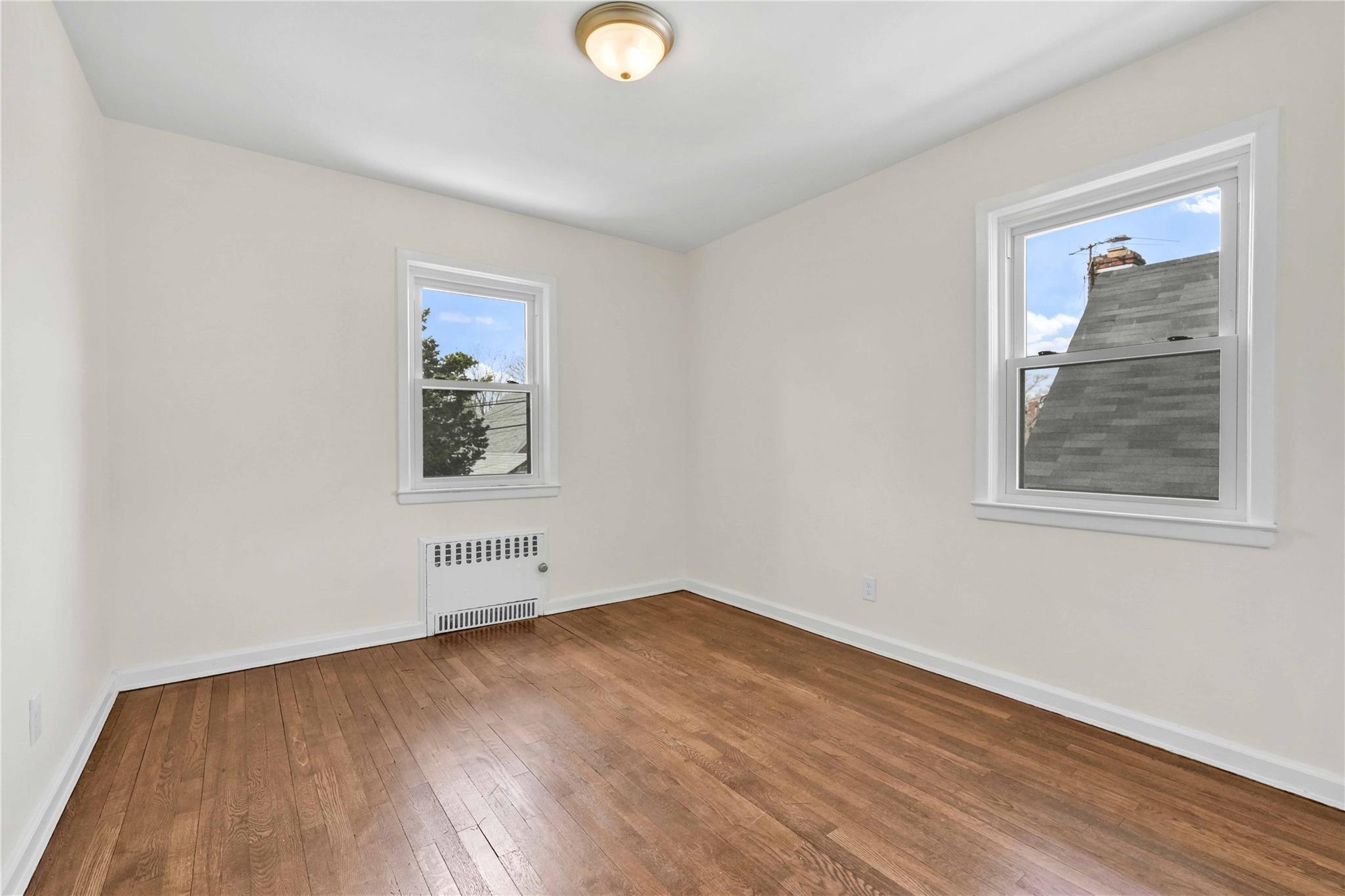 Single Family 208  Queens, NY 11361, MLS-845351-27