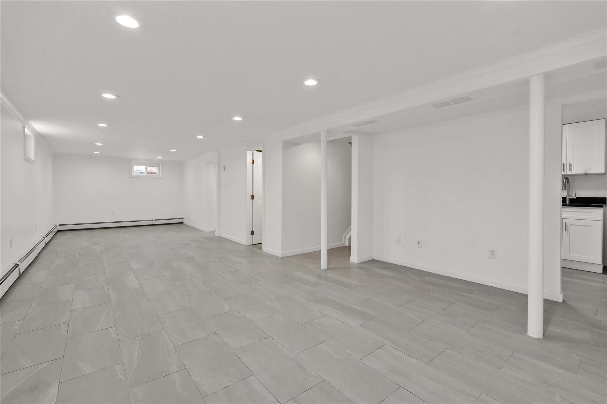 Single Family 208  Queens, NY 11361, MLS-845351-32
