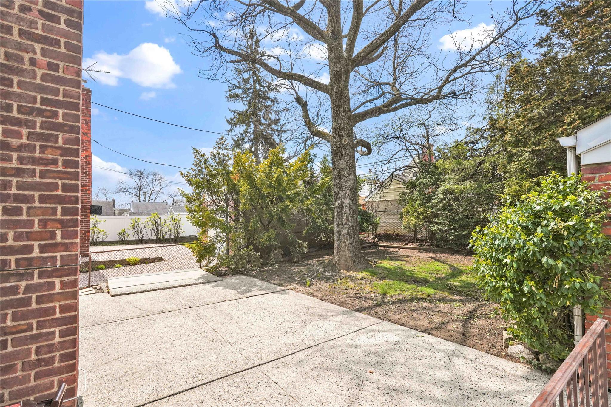 Single Family 208  Queens, NY 11361, MLS-845351-6