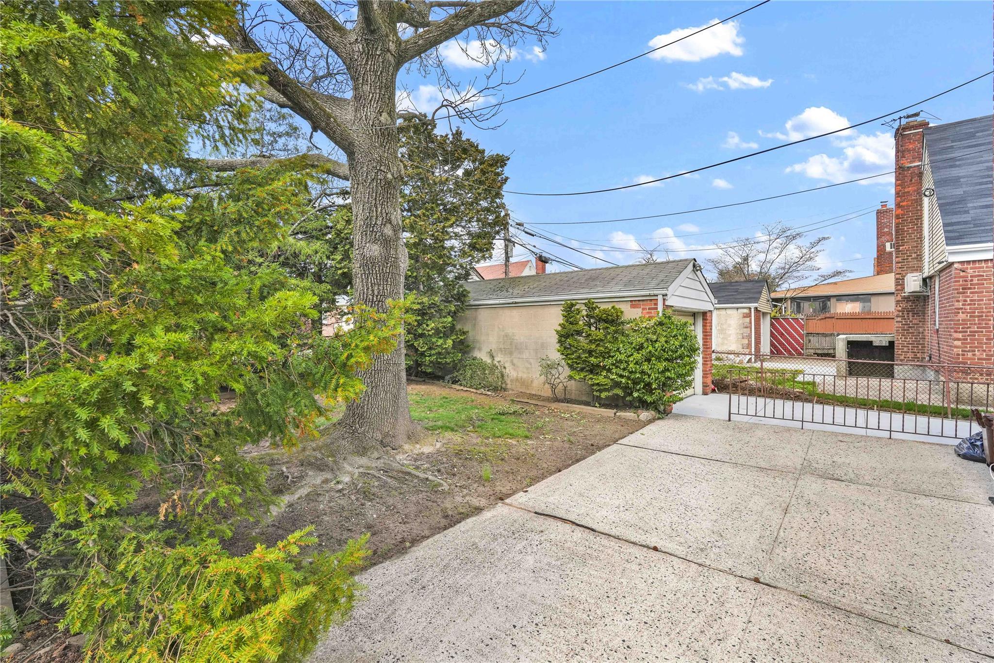 Single Family 208  Queens, NY 11361, MLS-845351-8