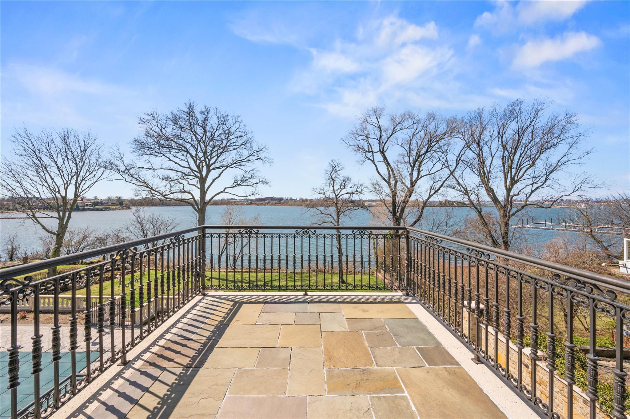 Single Family Malba  Queens, NY 11357, MLS-845360-22