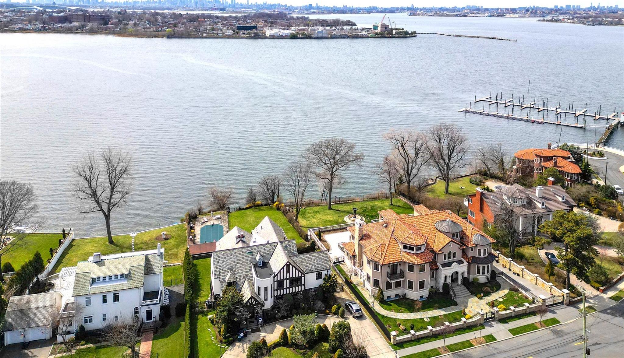 Single Family Malba  Queens, NY 11357, MLS-845360-37