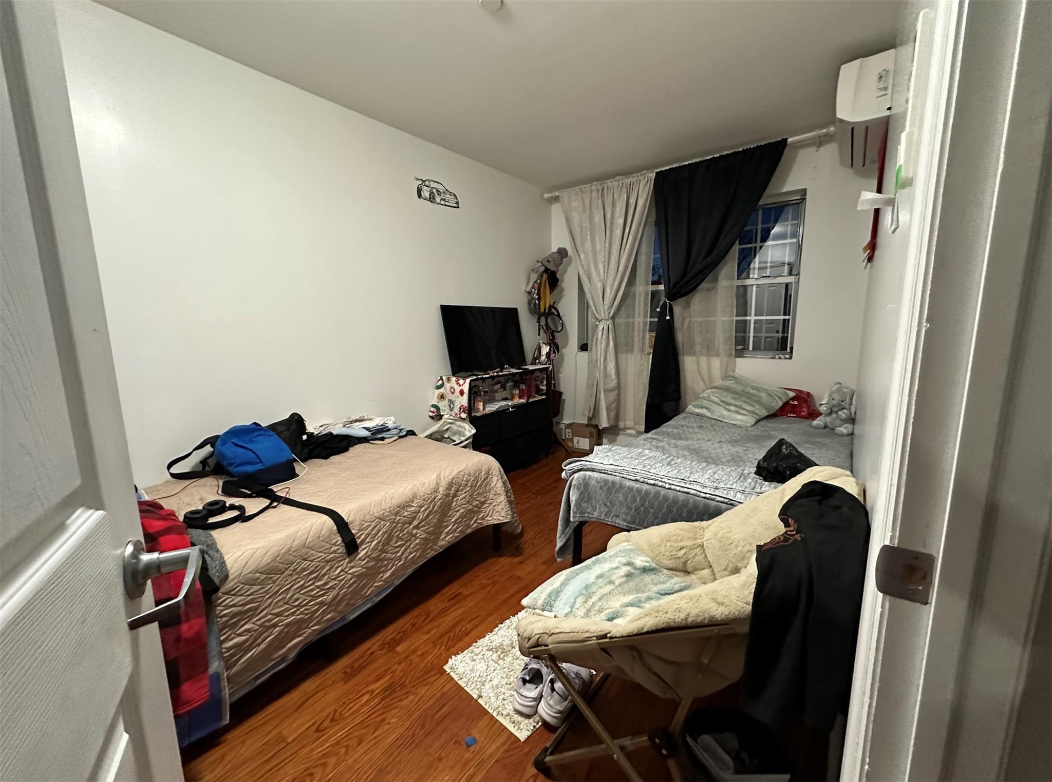 Single Family 35th  Queens, NY 11368, MLS-845374-17
