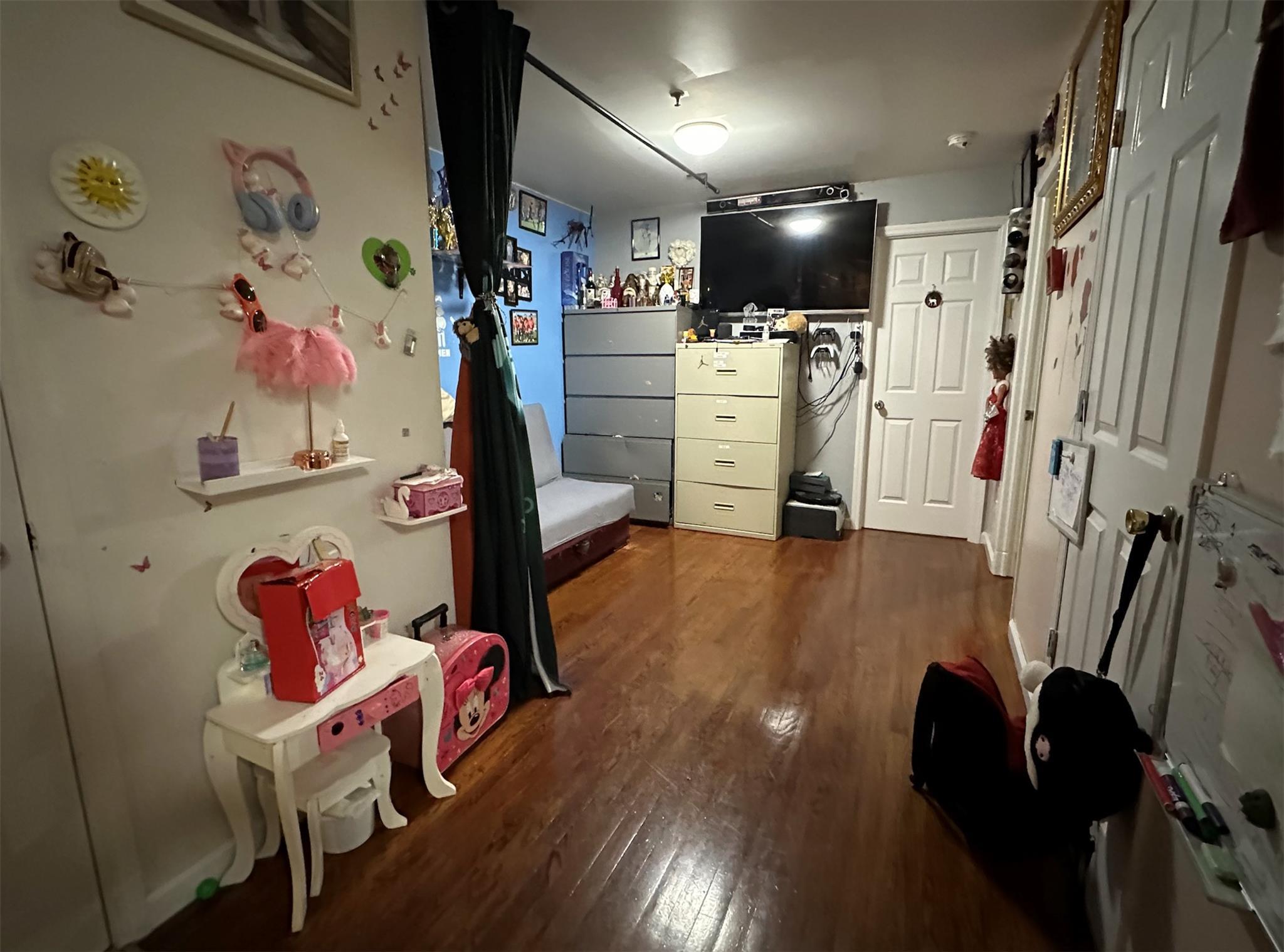 Single Family 35th  Queens, NY 11368, MLS-845374-7