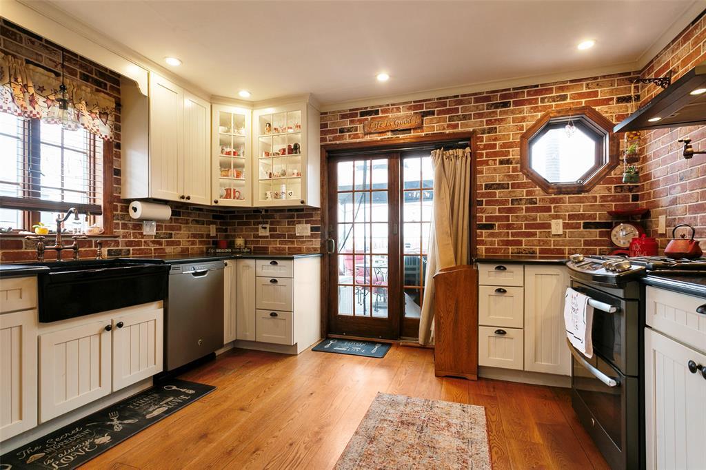Single Family Schuyler  Bronx, NY 10465, MLS-845408-12