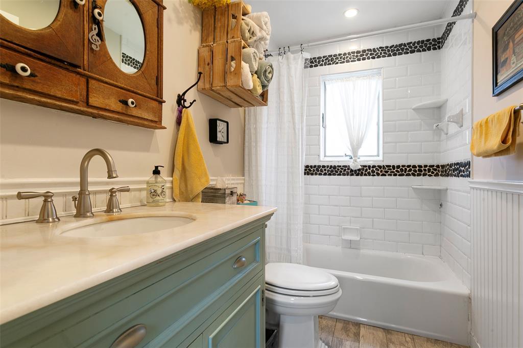Single Family Schuyler  Bronx, NY 10465, MLS-845408-17