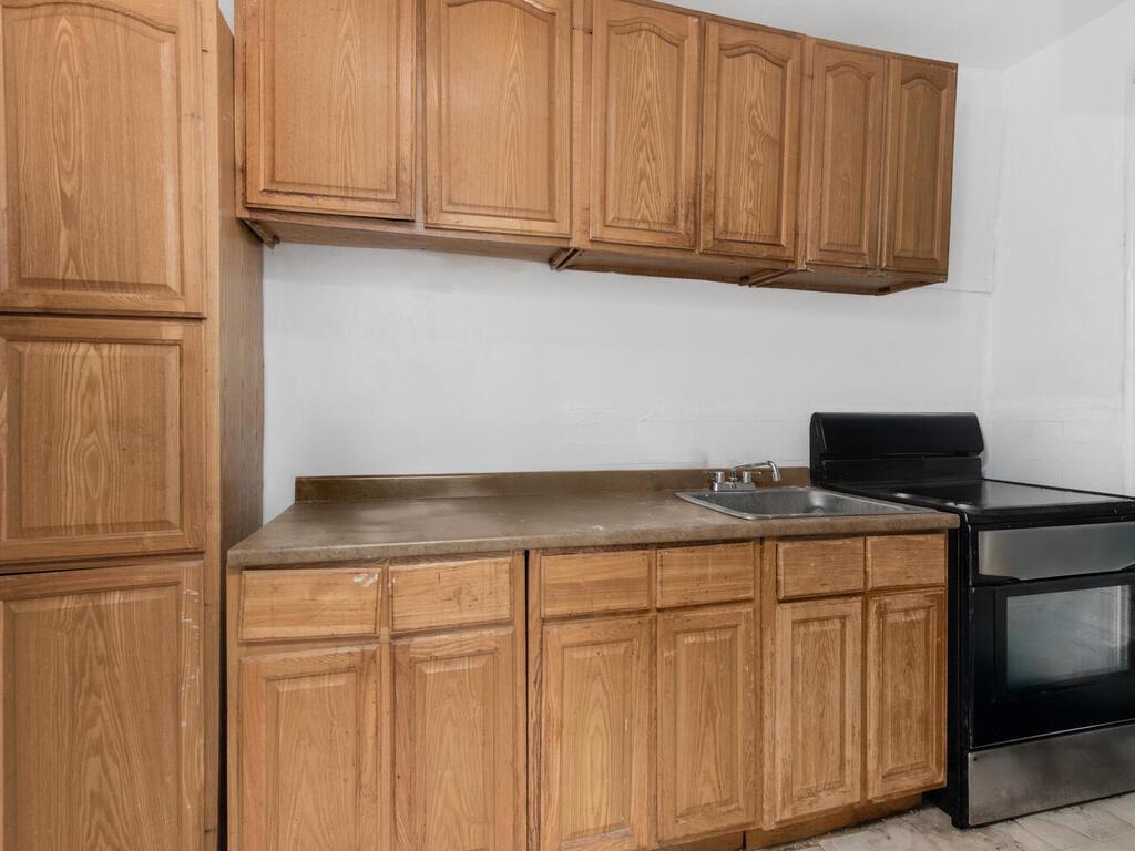 Coop Grand Concourse  Bronx, NY 10452, MLS-845431-4